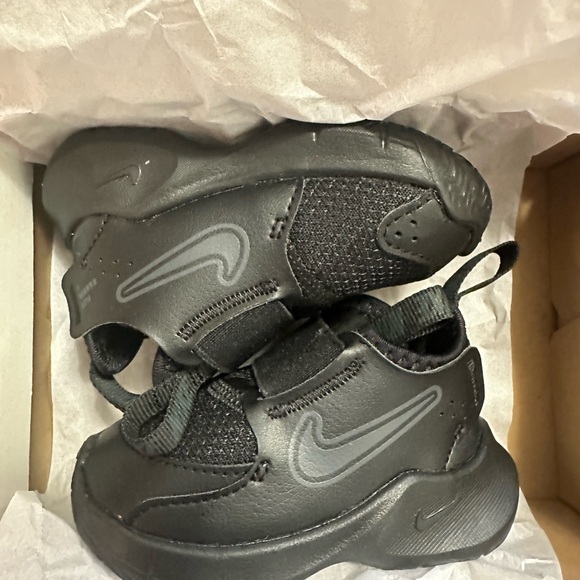 Nike Toddler Flex Runner Black Slip-On Shoes - Picture 3 of 5